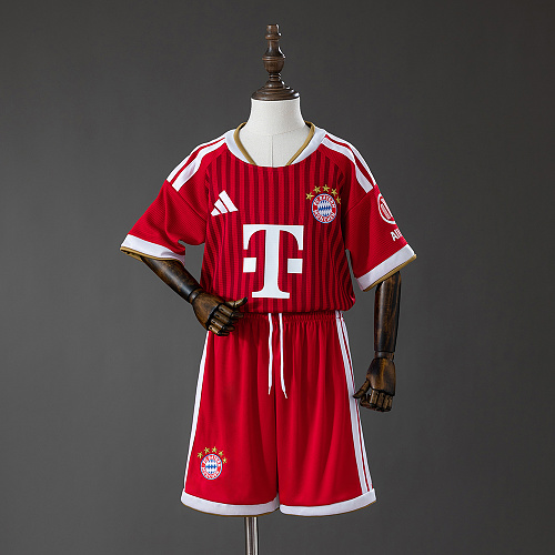Bayern Munich 26 27 Home Kids Kit Jersey Size 16-28